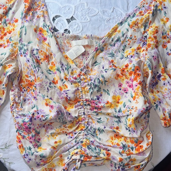 H&M Multicolor Floral Ruched Blouse - Picture 1 of 4